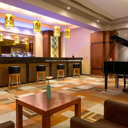 Ramada By Wyndham Center Hotel 4*