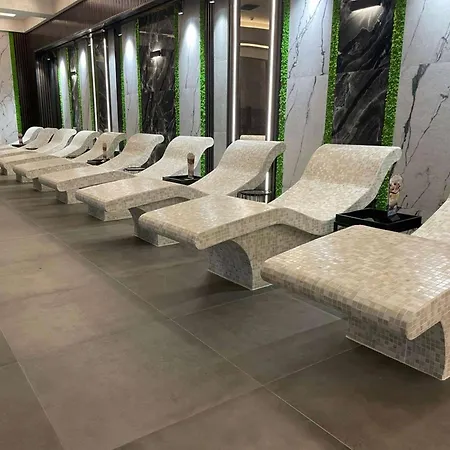 索菲亚市中心温德姆华美达酒店 酒店