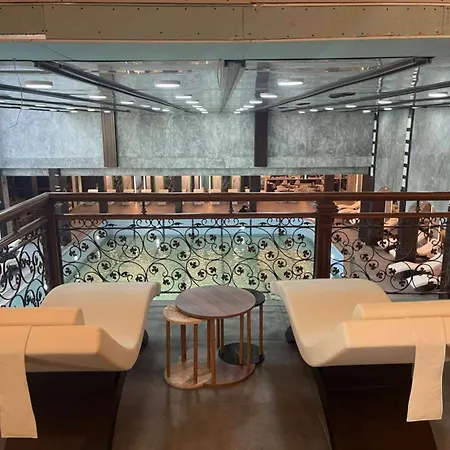 索菲亚市中心温德姆华美达酒店 酒店 4*